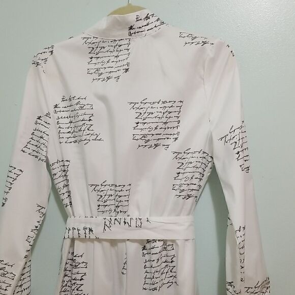 CBR white jumper with black writing. Size S. NWT. - Picture 5 of 5